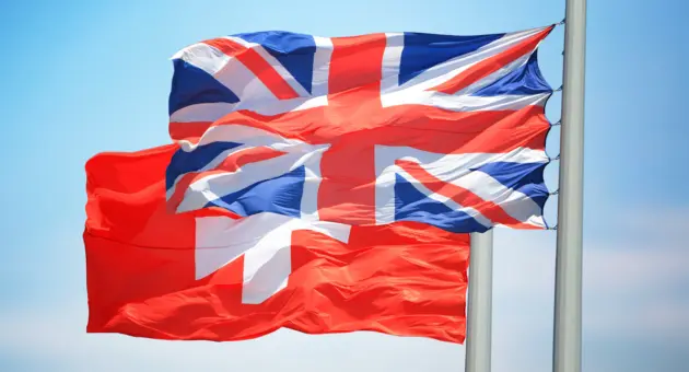 drapeaux suisse & Royaume-Uni Brexit